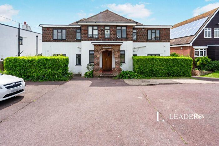 2 Bedroom Apartment To Rent In Longhill Road, Ovingdean, BN2