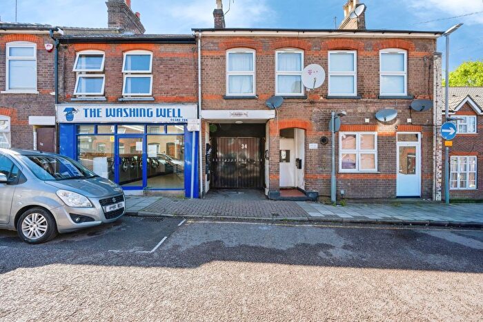 1 Bedroom Flat For Sale In Ashton Road, Bedfordshire, LU1
