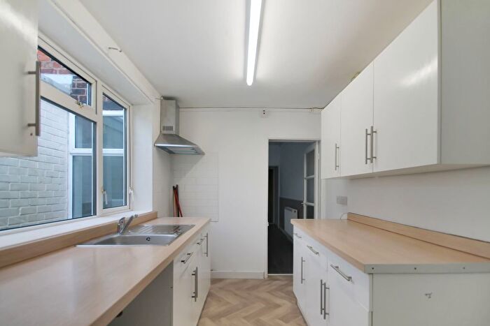 2 Bedroom Terraced House To Rent In Clifton Road, Sutton Weaver, Runcorn, WA7