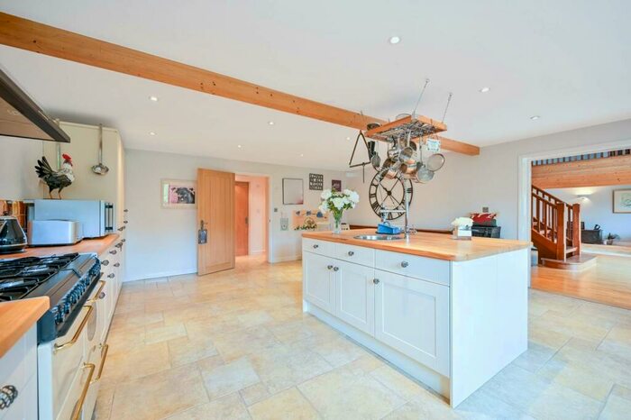 3 Bedroom Barn Conversion For Sale In Amerden Lane, Taplow, Maidenhead, SL6