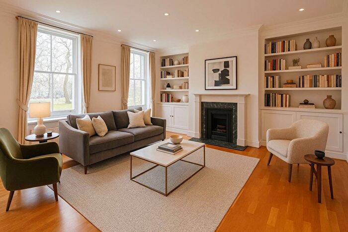 2 Bedroom Flat For Sale In Vincent Square, Westminster, London, SW1P