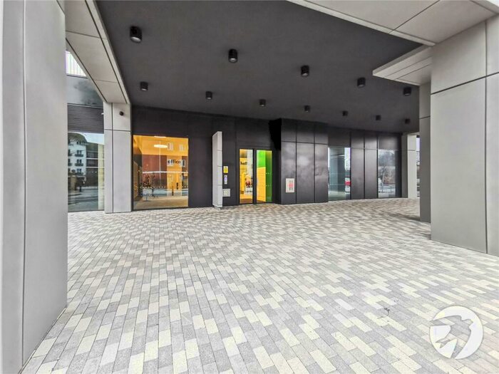 2 Bedroom Flat To Rent In Felixstowe Road, London, SE2