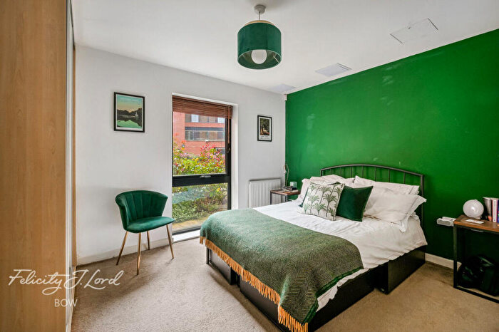 1 Bedroom Apartment For Sale In Ordell Road, London, E3