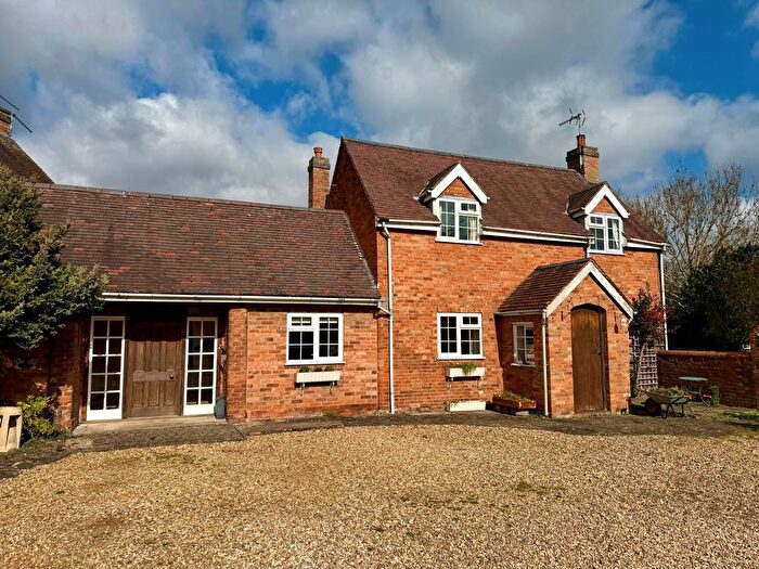 2 Bedroom Semi Detached House To Rent In Oxford Road, Marton, Rugby, CV23