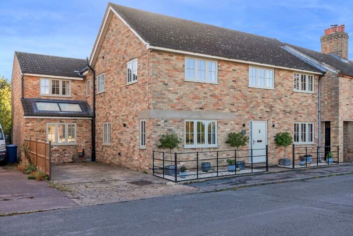 4 Bedroom Link Detached House For Sale In The Green, Eltisley, St. Neots, Cambridgeshire, PE19