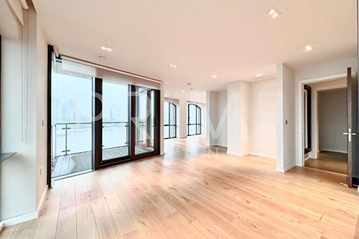 2 Bedroom Apartment To Rent In Chelsea Wharf Residences, Lots Road, Chelsea, SW10