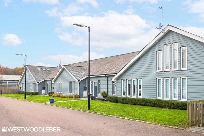 1 Bedroom Barn Conversion To Rent In Mangrove Lane, Hertford, SG13