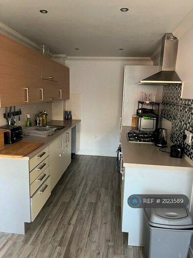 2 Bedroom Flat To Rent In Rivington Court, Dagenham, RM10