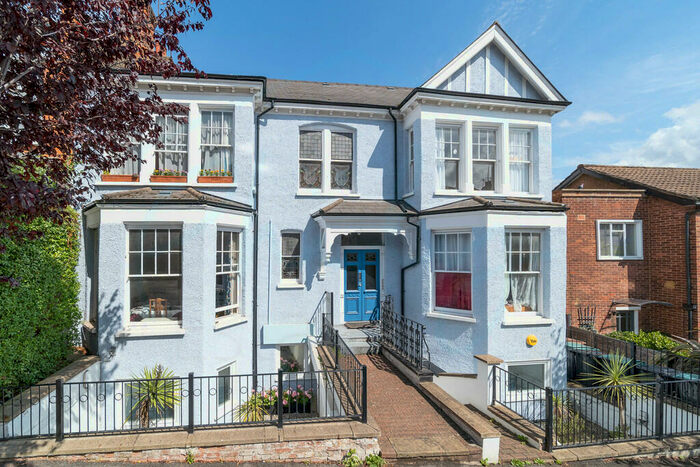 1 Bedroom Apartment To Rent In Woodland Rise, Muswell Hill, N10