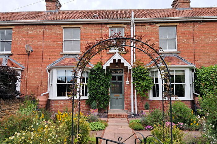 3 Bedroom Terraced House For Sale In Pans Lane, Devizes, SN10