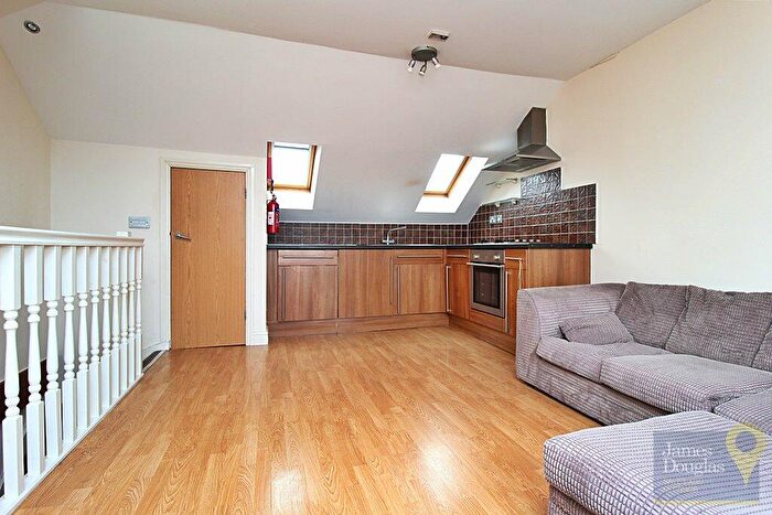 1 Bedroom Flat To Rent In Mackintosh Place, Roath, Cardiff, CF24