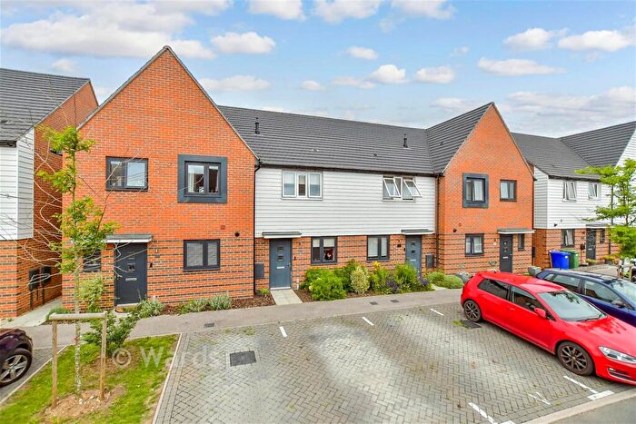 2 Bedroom Terraced House For Sale In Weaver Avenue, Faversham, Kent, ME13