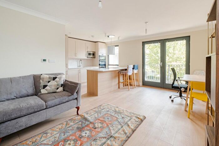 1 Bedroom Apartment To Rent In Southgate Road London, N1