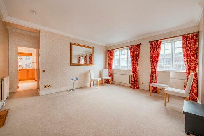 2 Bedroom Flat To Rent In Shepherds House, Shepherd Street, Mayfair, London, W1J