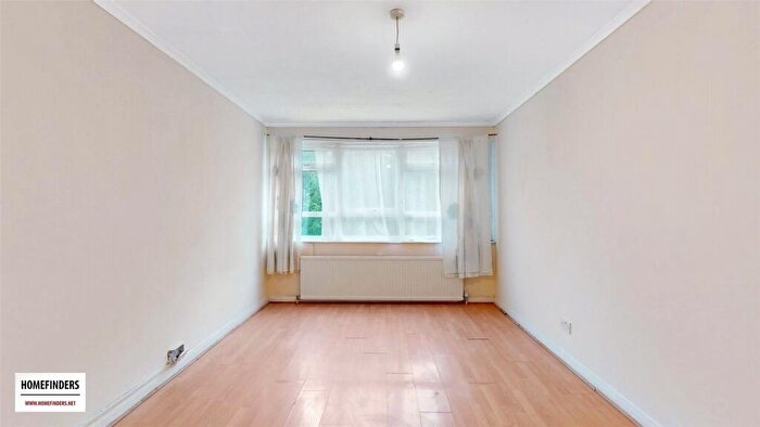 2 Bedroom Apartment For Sale In Carnarvon Road, Stratford, E15