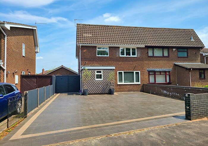 3 Bedroom Semi-Detached House For Sale In Salisbury Road, Totton, Southampton, SO40