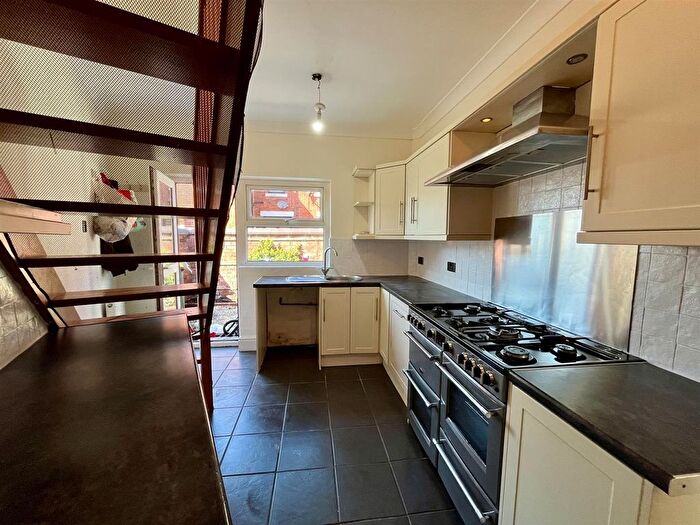 2 Bedroom Property To Rent In Ladysmith Road, Ashton-On-Ribble, PR2