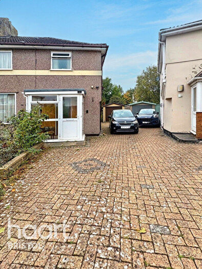 3 Bedroom Semi Detached House For Sale In Banwell Close, Bristol, BS13