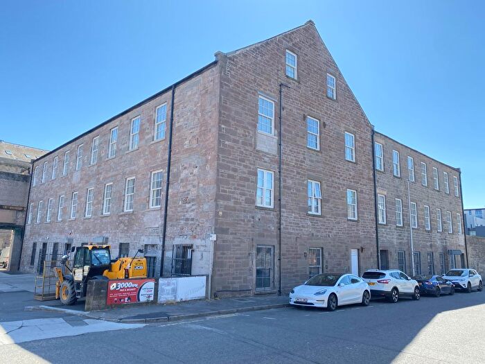 2 Bedroom Flat To Rent In Flat -, Brown Street, Dundee, DD1