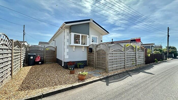 2 Bedroom Park Home For Sale In Downside Park, Backwell, BS48