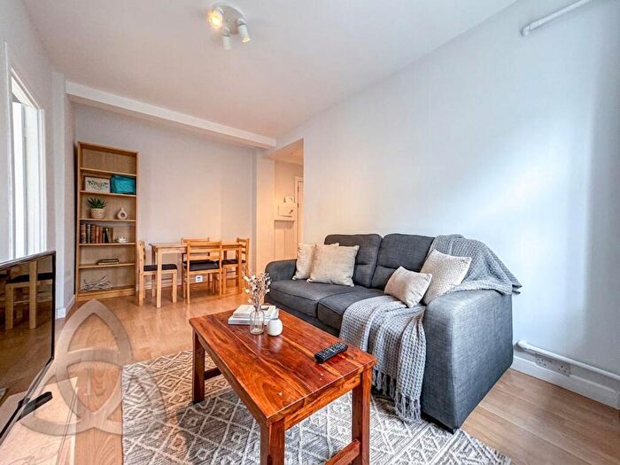 1 Bedroom Flat To Rent In Abbey Road, Langford Court, NW8