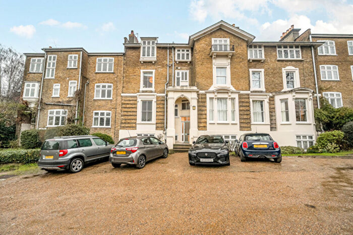 2 Bedroom Flat For Sale In Courtside, Dartmouth Road, Sydenham, London, SE26