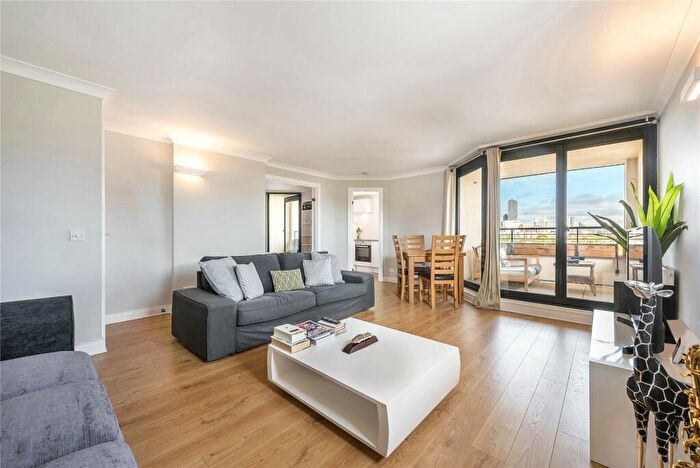 2 Bedroom Flat To Rent In Chart House, Burrells Wharf Square, E14
