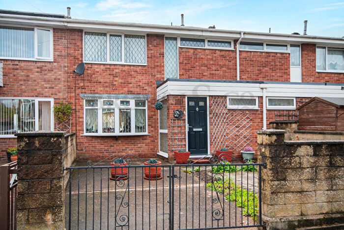 3 Bedroom Semi Detached House For Sale In Armstrong Road, Retford, DN22