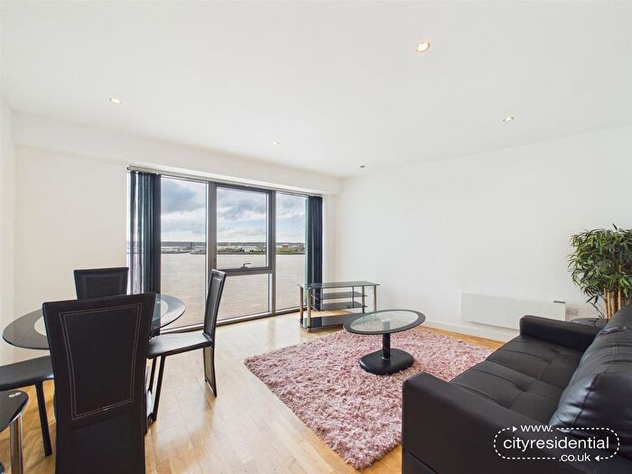 2 Bedroom Flat For Sale In Alexandra Tower, Liverpool, L3