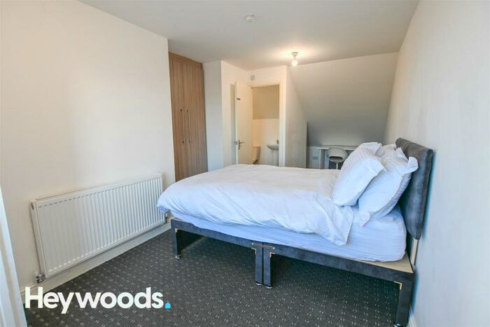1 Bedroom Terraced House To Rent In Chamberlain Street, Stoke-On-Trent, ST1