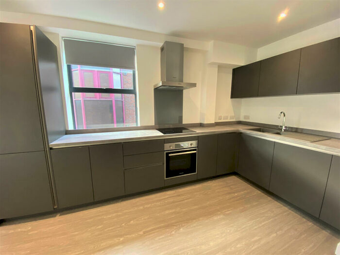 1 Bedroom Apartment To Rent In - Homesdale Road, Bromley, Kent, BR2