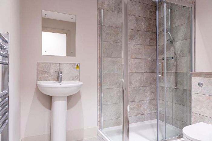 3 Bedroom Flat To Rent In -Gloucester Road, Bristol, BS7