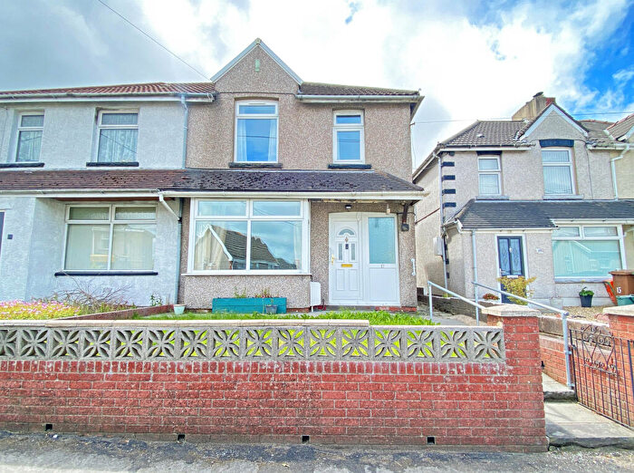 3 Bedroom Semi-Detached House For Sale In Hengoed Crescent, Cefn Hengoed, Hengoed, CF82