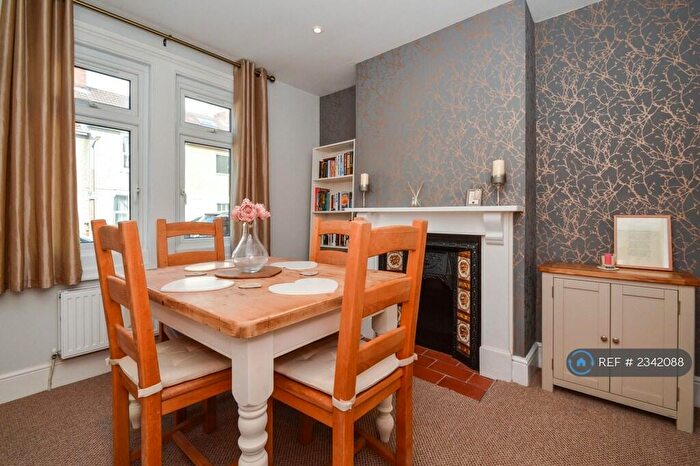 2 Bedroom Terraced House To Rent In Dryden Street, Swindon, SN1