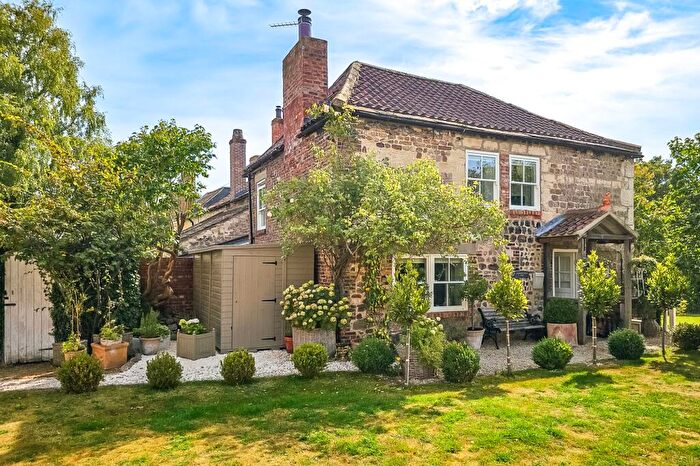 4 Bedroom Semi-Detached House For Sale In Studley Roger, Ripon, HG4