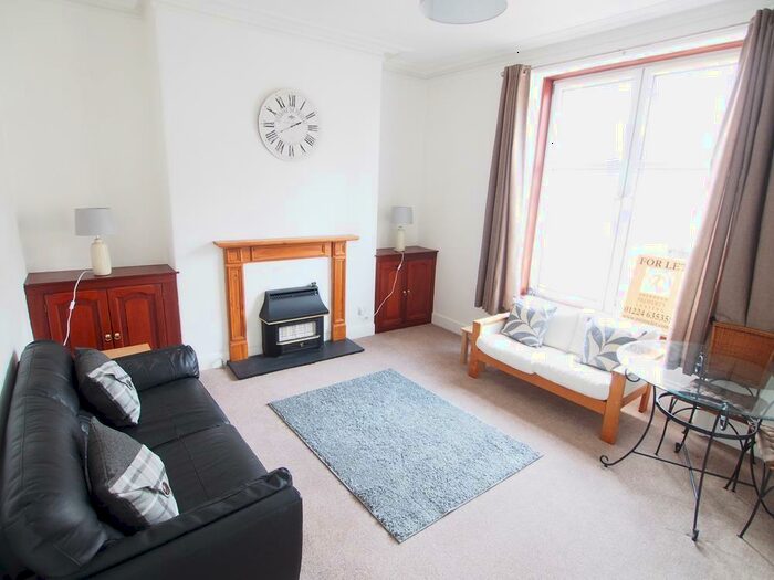 1 Bedroom Flat To Rent In Wallfield Place L, First Left, AB25