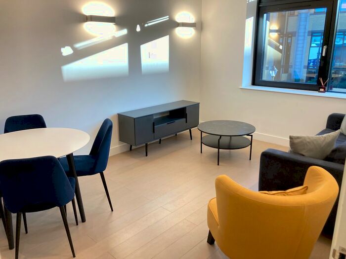 1 Bedroom Flat To Rent In New Horizons Court, Brentford, TW8