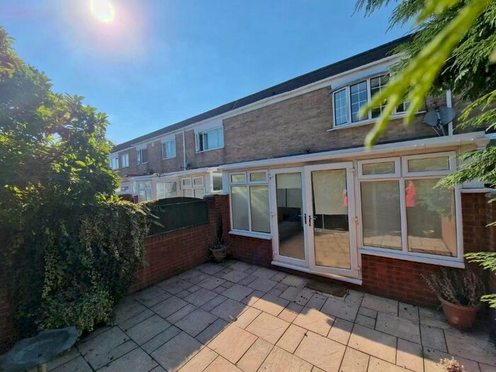 2 Bedroom Terraced House To Rent In Gravel Bank, Quinton, Birmingham, B32