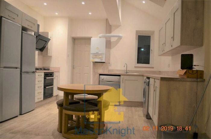 6 Bedroom Terraced House To Rent In Selly Close, Birmingham, B29