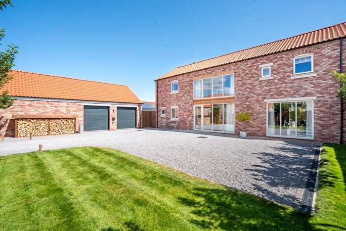 5 Bedroom Detached House For Sale In Fallow Way, Skipwith, YO8