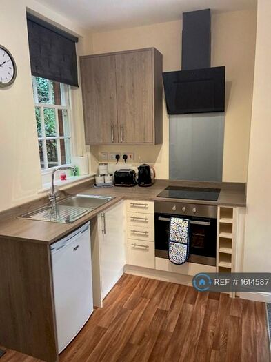 1 Bedroom Flat To Rent In Alexander House, Lincoln, LN2