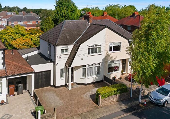3 Bedroom Semi Detached House For Sale In Netherton Grange, Old Roan, L30