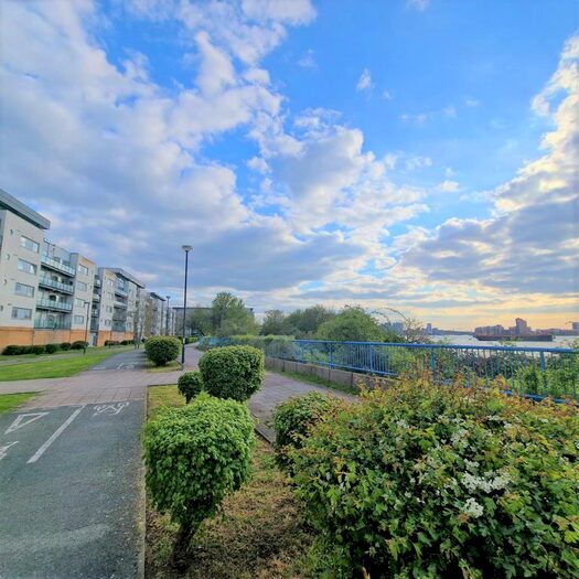 1 Bedroom Flat To Rent In Warrior Close, Thamsmead, London, SE28