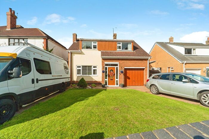 4 Bedroom Detached House For Sale In Louth Road, Holton Le Clay, DN36