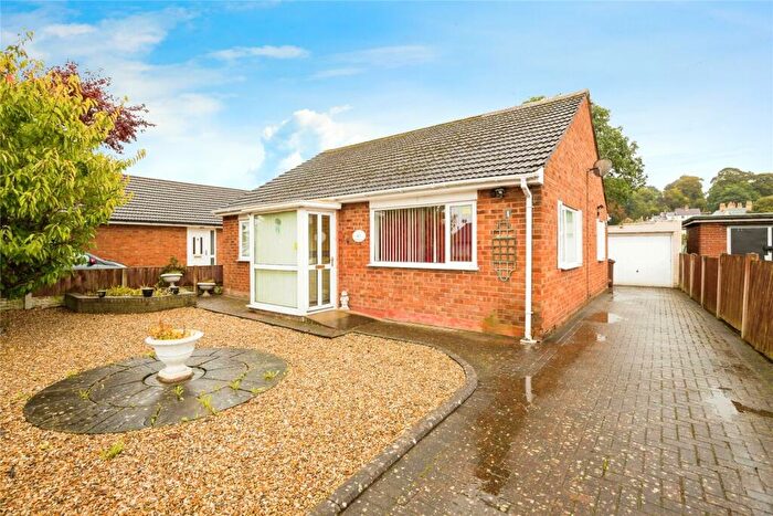 3 Bedroom Bungalow For Sale In Park Avenue, Mold, Flintshire, CH7