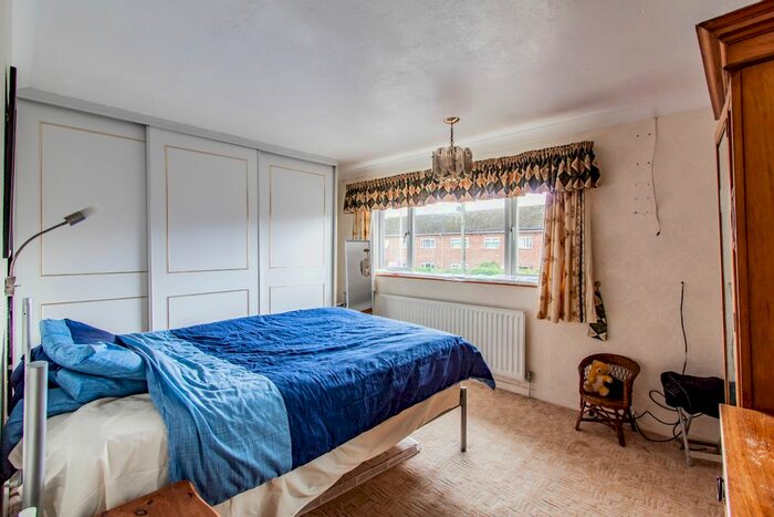 2 Bedroom End Of Terrace House For Sale In Montgomery Avenue, Lowestoft, NR32