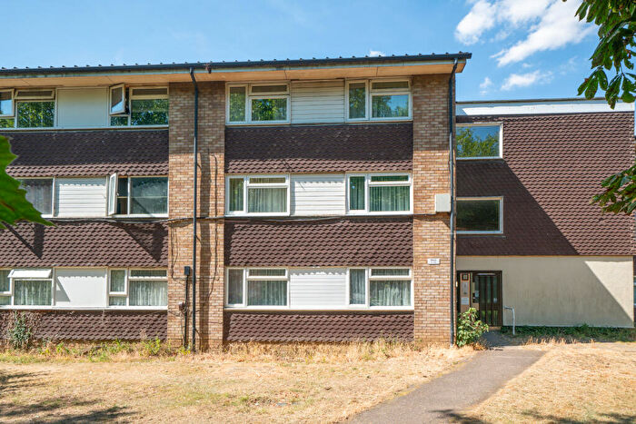 1 Bedroom Flat For Sale In Waveney, Hemel Hempstead, Hertfordshire, HP2