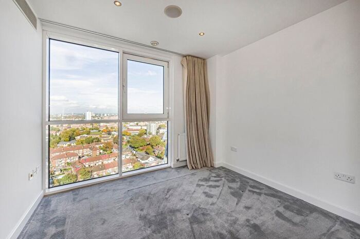 2 Bedroom Duplex To Rent In Western Gateway, Alaska Apartments, E16