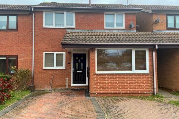 3 Bedroom Property To Rent In Rudge Mews, Northampton, NN5