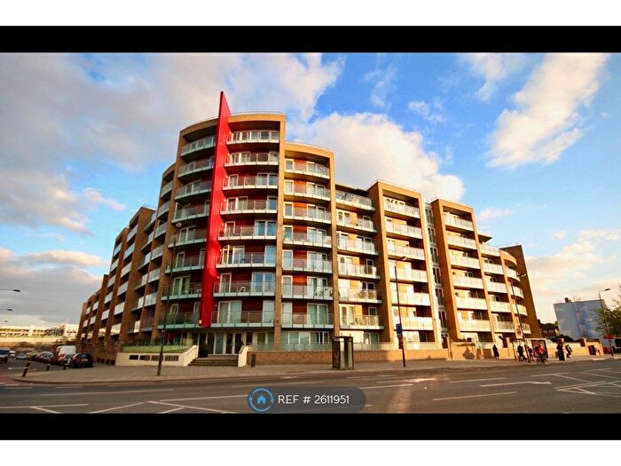 1 Bedroom Flat To Rent In Viridian Apartments, London, SW8
